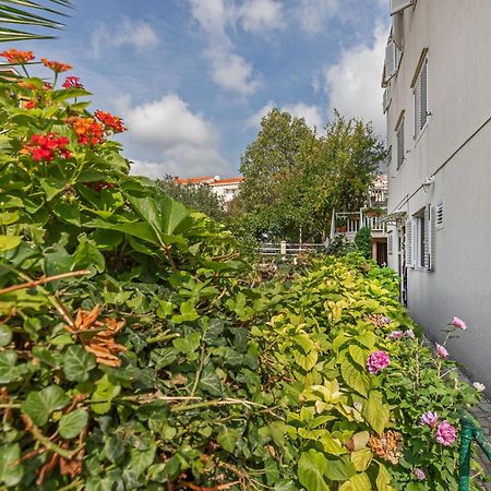 Apartment Ive Mlini Bagian luar foto