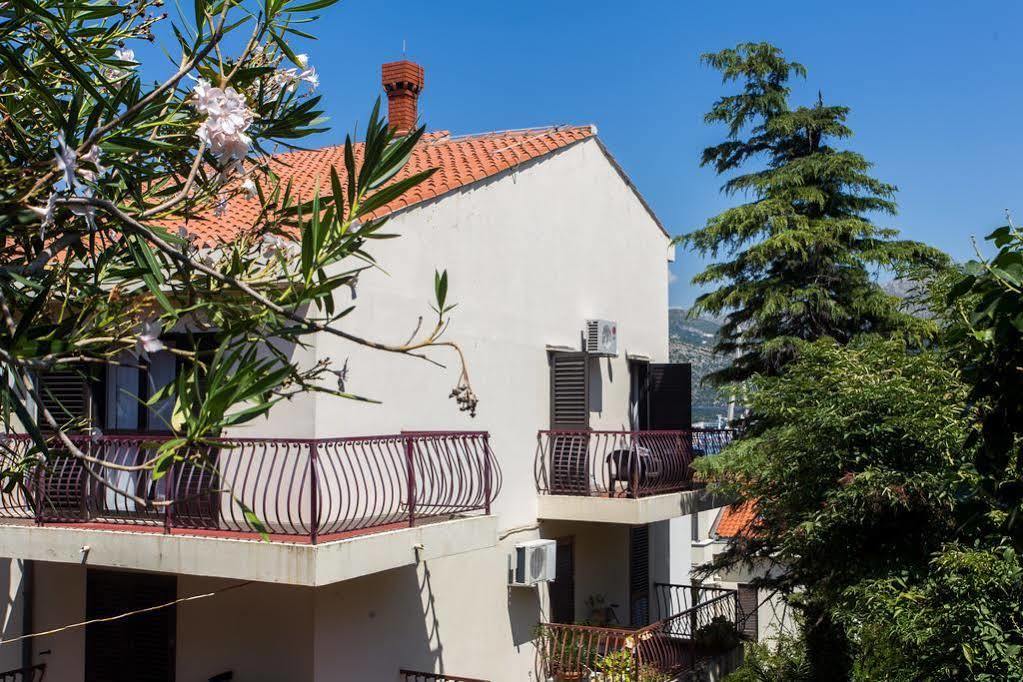 Apartment Ive Mlini Bagian luar foto