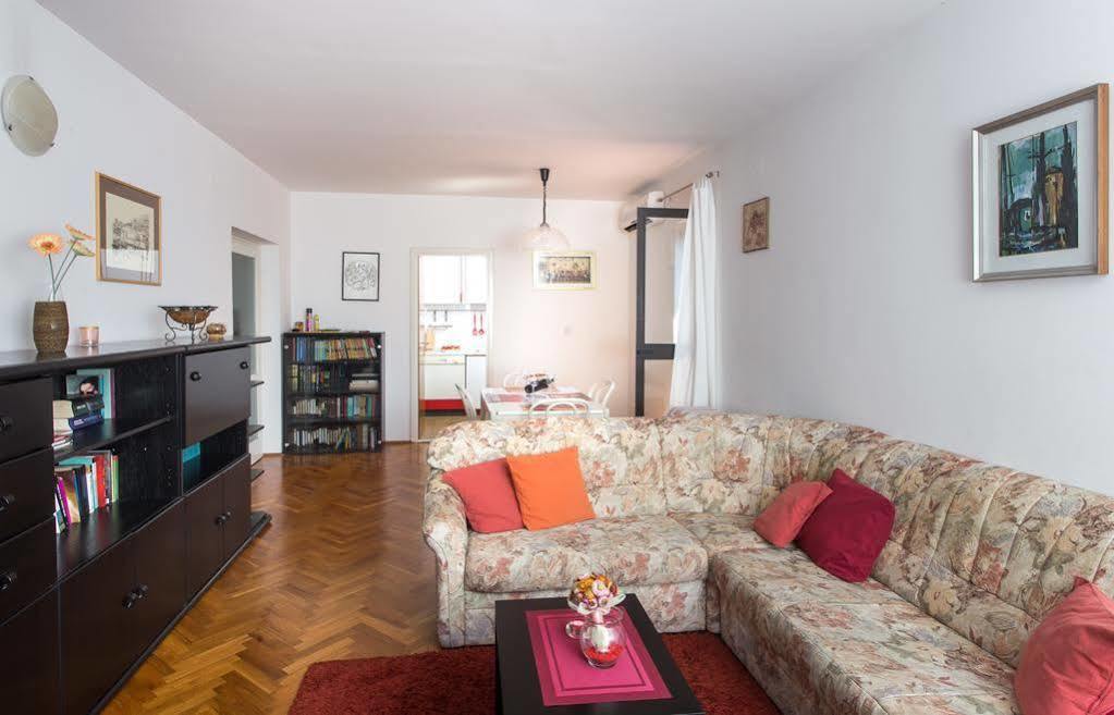 Apartment Ive Mlini Bagian luar foto